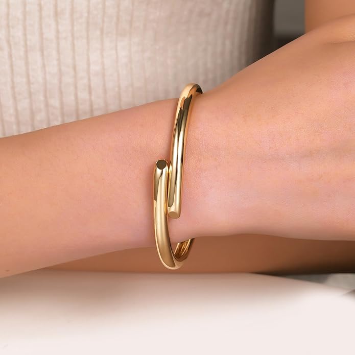 Chunky Gold/Silver Gold Cuff Bangle Bracelets for Women Trendy Hinged Cuff Open Wide Chunky Gold Bracelet Minimalist Bangle Jewelry Gift