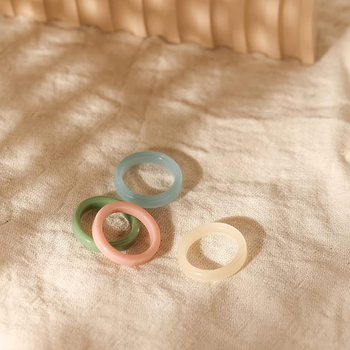 Viva Joya Resin Acrylic Plastic Knuckle Rings for Women, Chunky Trendy Colorful Stackable Jewelry, Statement Dome Thick Rings, Bulk Set