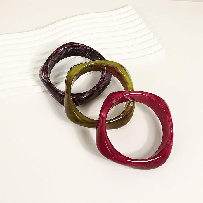 Chunky Resin Bracelet for Women Vintage Tortoiseshell Resin Bangle Bracelets Set Wide Acetate Wristband Acrylic Bracelet Statement Jewelry