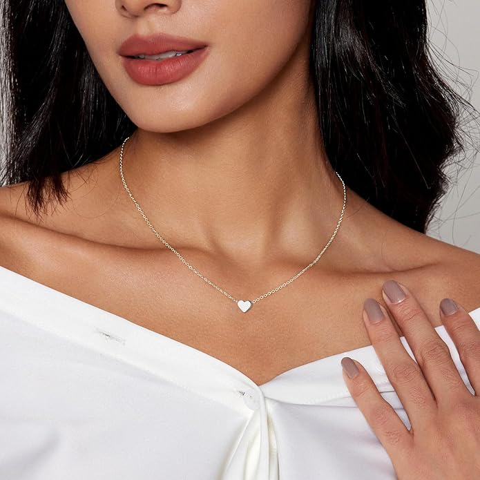 Zeffy Cute Heart Necklace 18k Gold/Silver Plated Tiny Heart Pendant Choker Necklaces Gold Love Heart Chain Necklace for Women Dainty Gold Jewelry Valentines Day Gifts for Women Girls Teen Girls