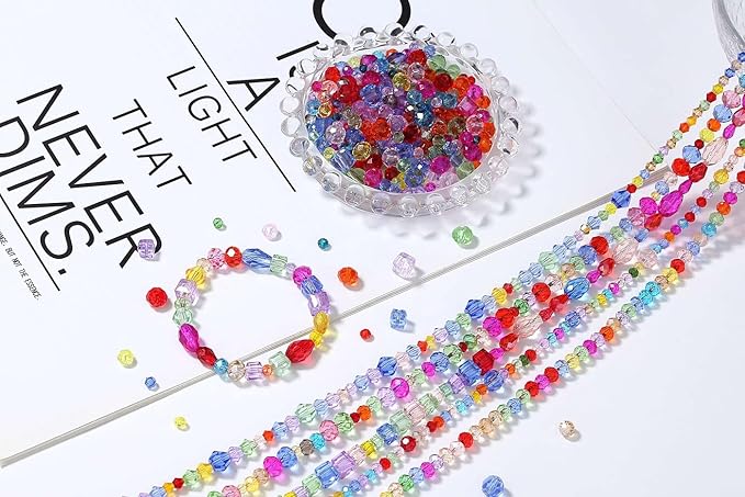 LAIDANLA 800PCS Glass Beads Mixed Color Crystal Beads Assorted Crystal Beads with Container Box for DIY Necklace Bracelet Earring Jewelry Making