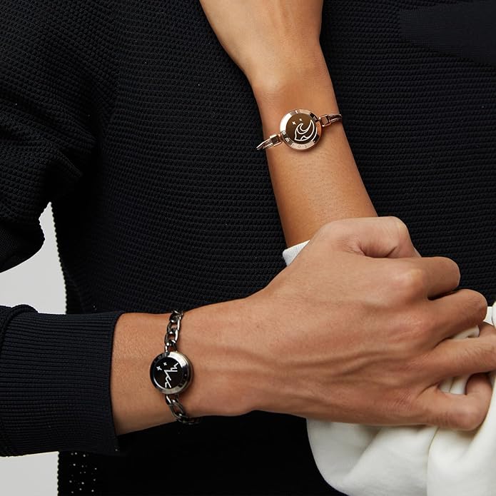 TOTWOO Long Distance Touch Bracelets for Couples, Smart Light & Vibration Love Jewelry, Long Distance Valentines Day Gifts for Him Her Women Men, One-to-One Bluetooth Pairing via App