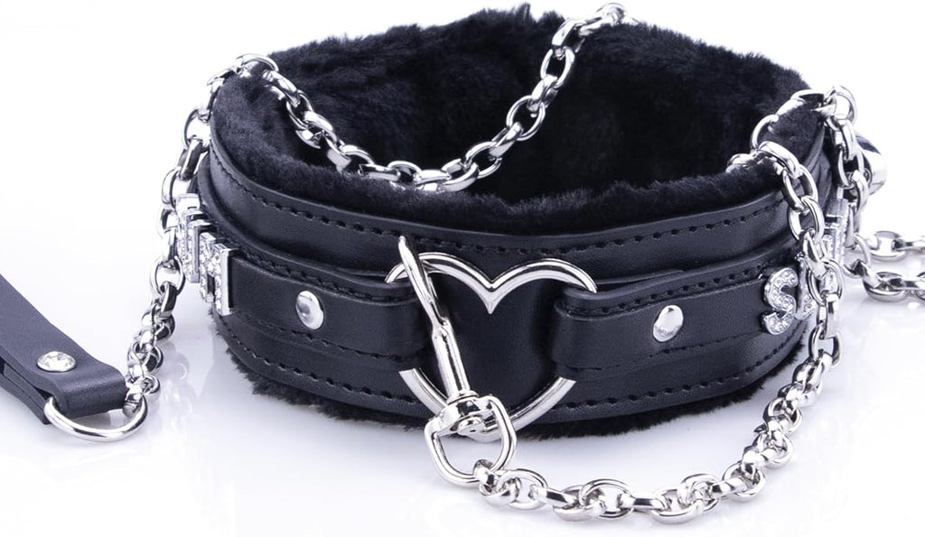 Leather Heart O-ring Collar Necklace for Women, Adjustable Gothic Punk Collar with Letters Soft Furry Choker Jewelry