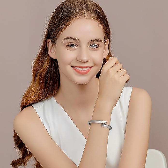 MUYAN Polished Chunky Hinged Bangle Bracelet for Women Trendy Twisted Statement Cuff Bracelet Fashion Jewelry