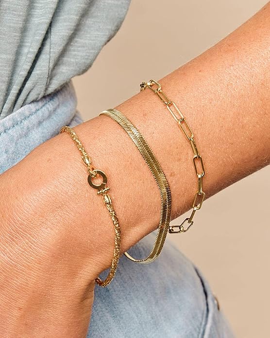 gorjana - Marin Bracelet 7 1/4" - 18k Gold Plated Brass - Layering with Other Jewelry - Elegant Rope Detail for Timeless Style - Versatile and Classic