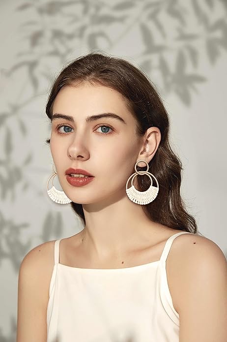 Raffia Hoop Earrings for Women Fun Boho Summer Beach Earrings Lightweight Handmade Straw Wicker Rattan Dangle Earrings Statement Geometric Round Drop Earrings