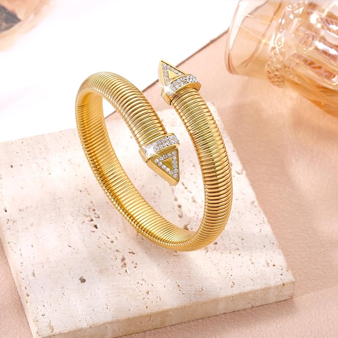 18K Gold Plated Bracelets for Women Gold Bangles for Women Chunky Bangle Bracelets for Women Bracelets Stack Tarnish Free Bangle Set of 3 for Women Accessories for Her Gifts