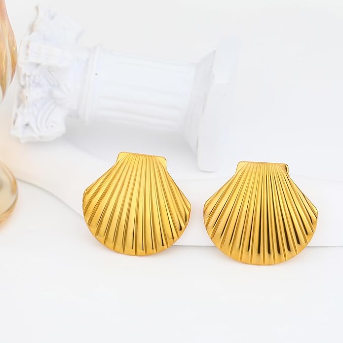 MISS RIGHT Gold Shell Earrings for Women, Stainless Steel Sea Shell Stud Seashell Earrings Beach Jewelry, Hypoallergenic Lightweight Summer Earrings
