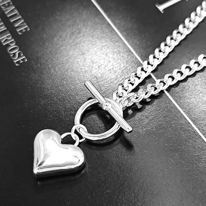 Zeffy Cute Heart Necklace 18k Gold/Silver Plated Tiny Heart Pendant Choker Necklaces Gold Love Heart Chain Necklace for Women Dainty Gold Jewelry Valentines Day Gifts for Women Girls Teen Girls