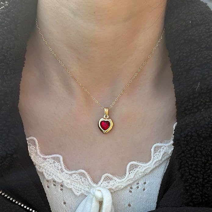 Cute Gold Heart Necklace for Women,18k Gold Plated Cubic Zirconia Charm Necklaces,Stainless Steel Women's Heart Stone Pendant Necklace for Women,16-18 Inches Adjustable Chain,Trendy Jewelry Gifts