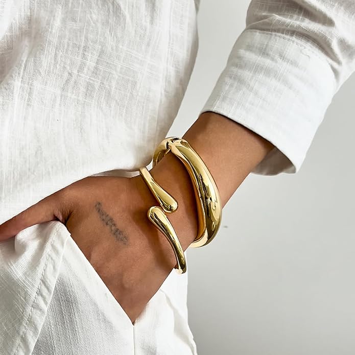 2/3/6pcs Chunky Gold Bangle Cuff Bracelets for Women, Dainty 14K Gold Plated Stackable Bangles Bracelet Set Jewelry Gift