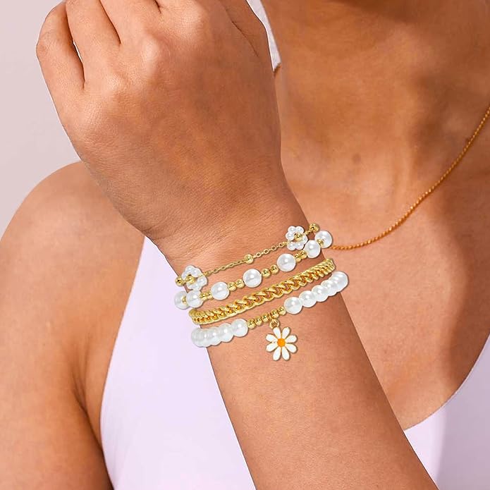 Heishi Beaded Stretch Bracelets for Women Stackable Polymer Clay Beads Bracelets Friendship Boho Summer Beach Bracelet Jewelry Set