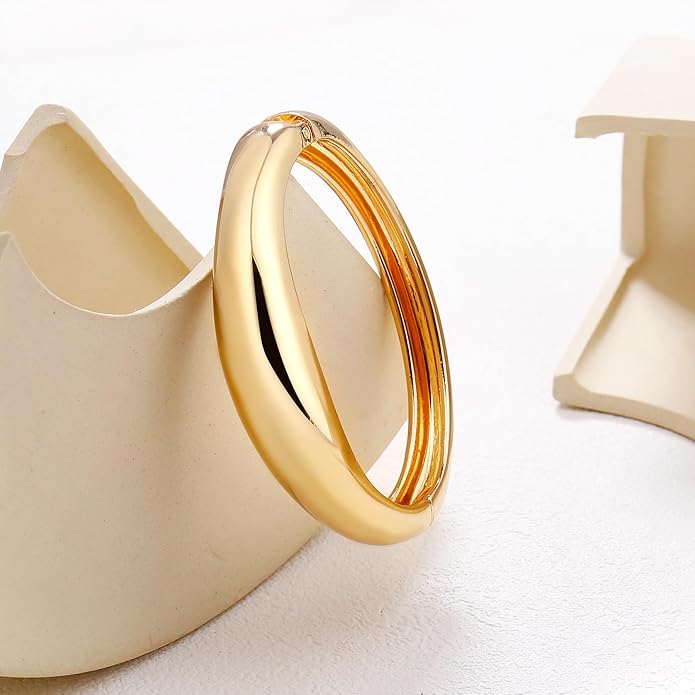 2Pcs Bangle Bracelets for Women Gold Arm Cuff 14k Gold Plated Chunky Gold Bangle Set Hinged Cuff Bracelets Trendy Arm Cuff Jewelry for Women