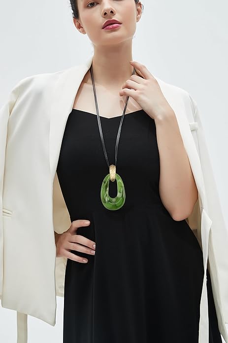 GelConnie Leather Necklace for Women Large Pendant Long Brown Necklace Circle Leather Choker Vintage Sweater Necklace Gold Chunky Boho Necklaces for Women