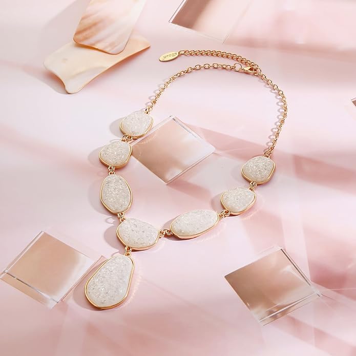 Bocar Bubble Chunky Necklace Alloy Necklace Resin Statement Pendant Necklace for Women