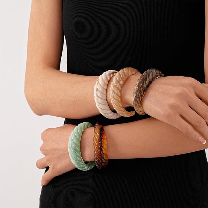 Chunky Acrylic Bracelet for Women,Vintage Candy Color Adjustable Bracelet Statement Irregular Geometry Wrist Bangle Classic Fashion Jewelry