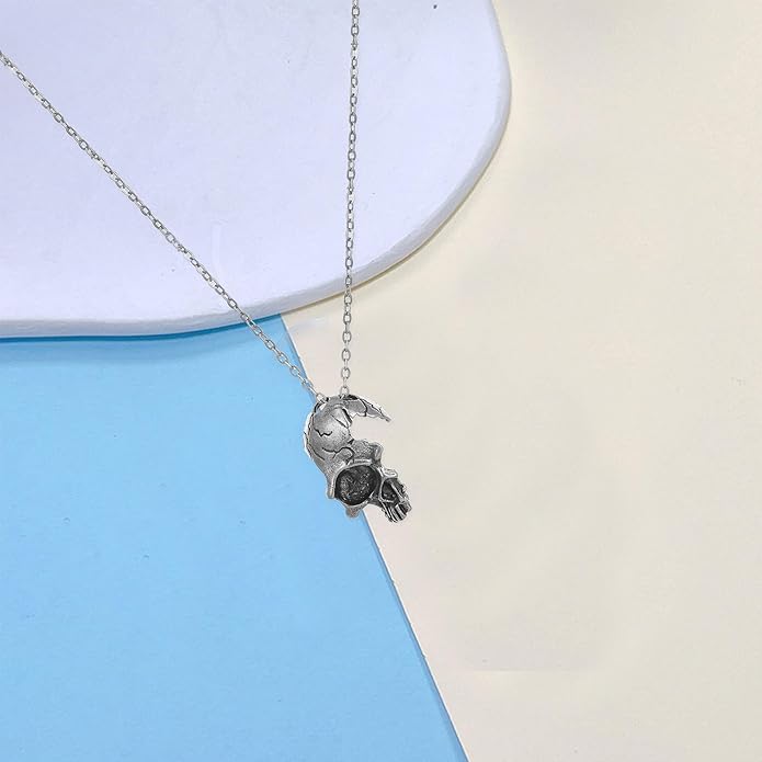 Retro Alloy Gothic Half-Face Skull Necklace Punk Rock Steampunk Skeleton Pendant Chain Vintage Gothic Jewelry for Men Women