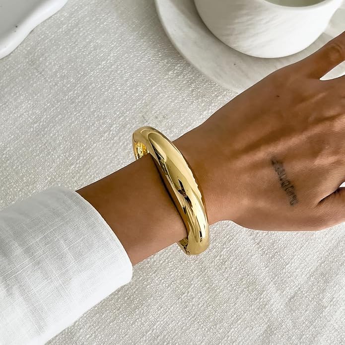 2/3/6pcs Chunky Gold Bangle Cuff Bracelets for Women, Dainty 14K Gold Plated Stackable Bangles Bracelet Set Jewelry Gift
