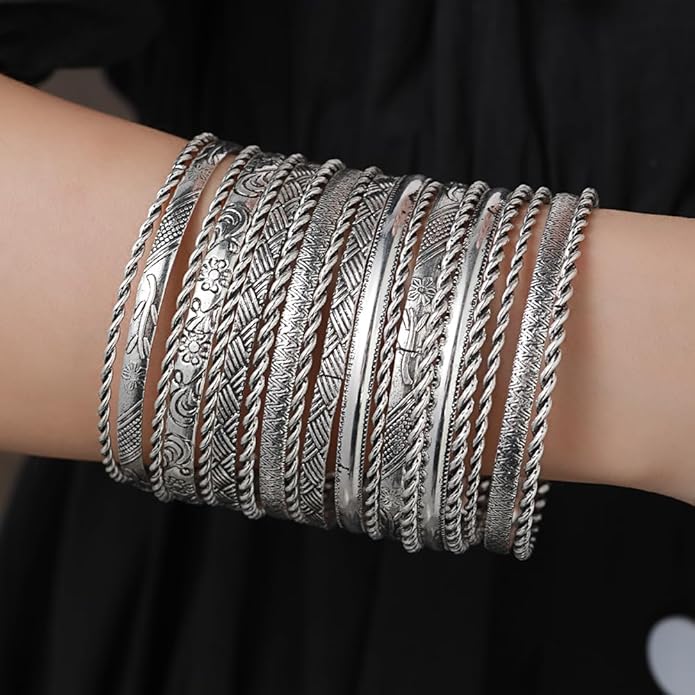 16Pcs Gold Bangle Bracelets for Women - Multi Layer Stackable Textured Bracelets Boho Jewelrys Set.