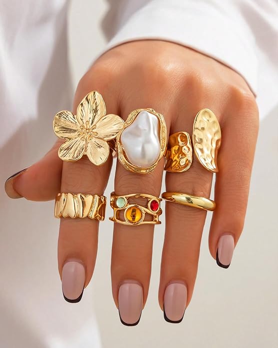 YEEZII 20 Pcs Gold Ring Set for Women, Chunky Statement Flower Finger Midi Rings, Big Boho Stacking Rings Pack Trendy Stuff Jewelry Gift