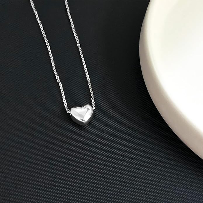 Cute Heart Necklace for Women Gold/Silver Plated Heart Pendant Choker Necklaces Tendy Love Heart Chain Necklace Dainty Gold/Silver Necklace Jewelry Gifts for Women