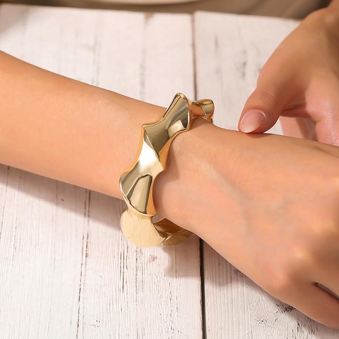 Chunky Gold/Silver Gold Cuff Bangle Bracelets for Women Trendy Hinged Cuff Open Wide Chunky Gold Bracelet Minimalist Bangle Jewelry Gift
