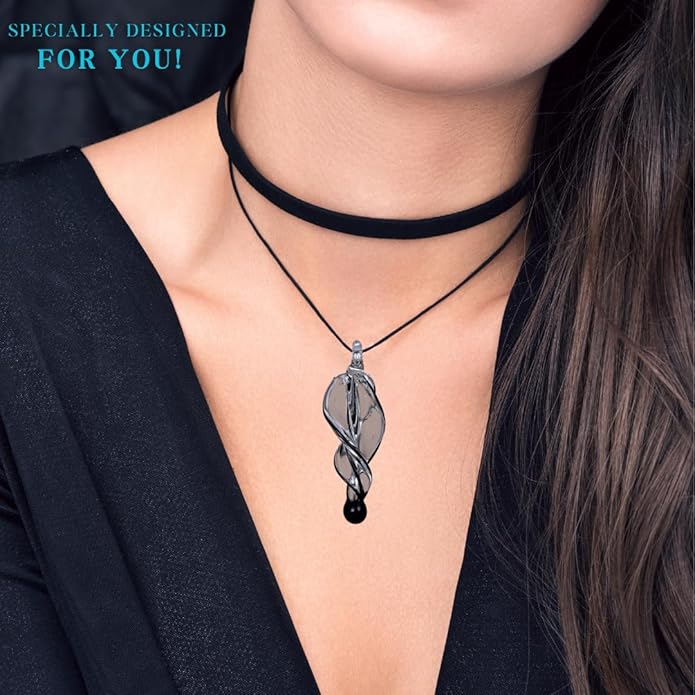 BESHEEK Murano Inspired Twist and Twirl Glass Pendant Necklace for Women Handcrafted Artisan Hypoallergenic Italian Style Jewelry