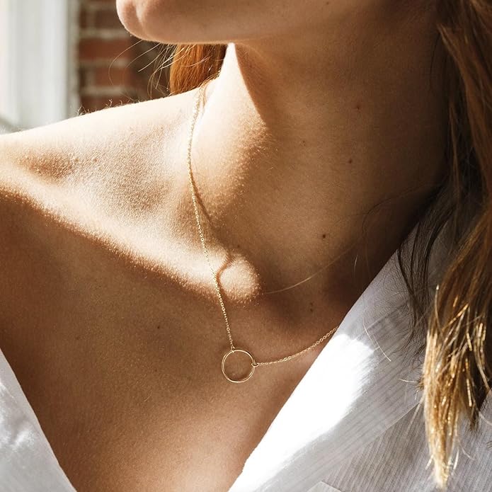 Cute Heart Necklace Dainty 18k Gold Plated Tiny Heart Pendant Choker Necklaces Small Gold Love Open Heart Chain Necklace for Women Simple Gold Necklace for Women Trendy Jewelry