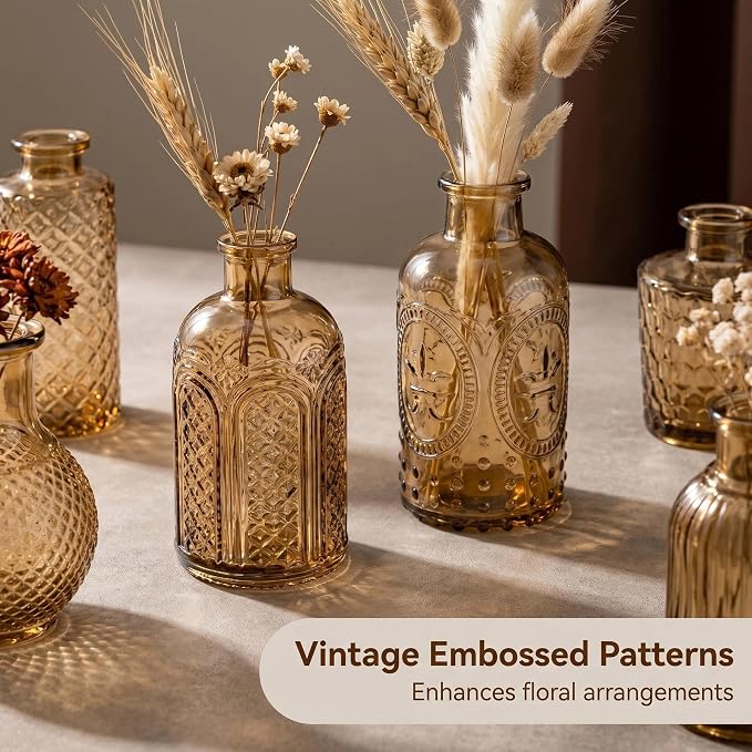 Mini Bud Vases As Wedding Centerpieces - Image 4