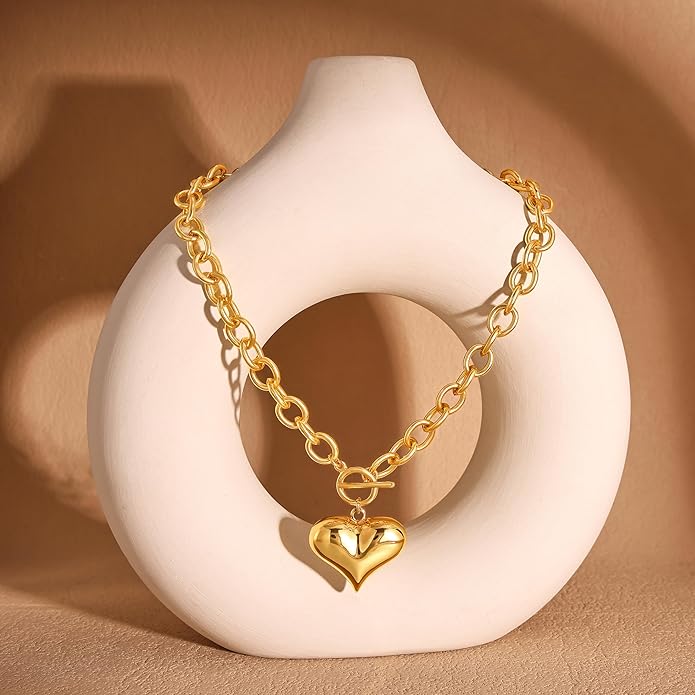 Chunky Gold Heart Necklace for Women，14K Gold Plated Puffy Heart Pendant Bold Chain Necklace with Toggle Clasp，Waterproof Non Tarnish Hypoallergenic Chunky Statement Jewelry Gift for Women
