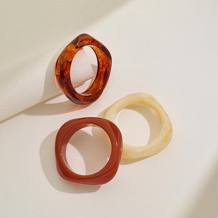 Chunky Resin Bracelet for Women Vintage Tortoiseshell Resin Bangle Bracelets Set Wide Acetate Wristband Acrylic Bracelet Statement Jewelry