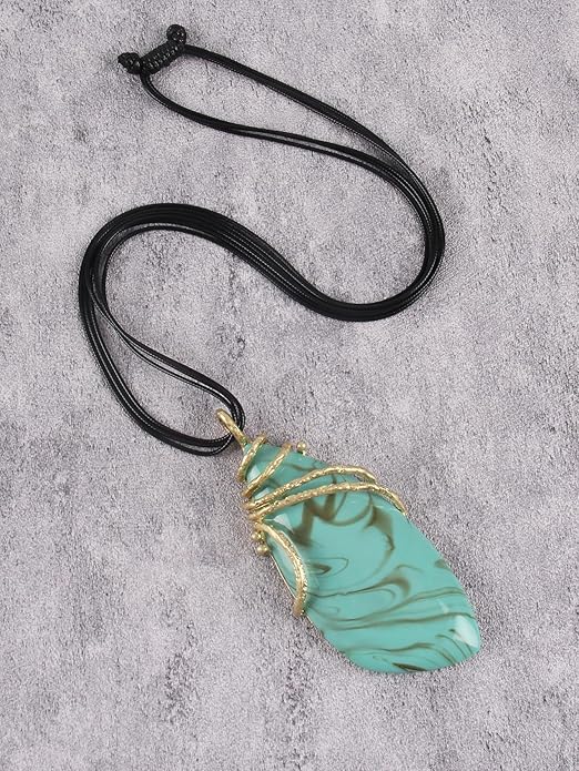 GelConnie Leather Necklace for Women Large Pendant Long Brown Necklace Circle Leather Choker Vintage Sweater Necklace Gold Chunky Boho Necklaces for Women