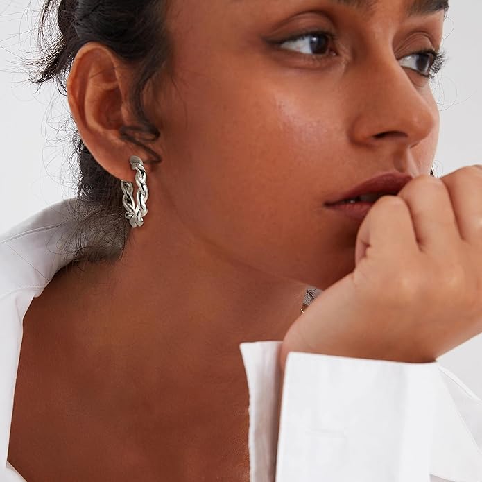 THUNARAZ 9 Pairs Clip on Earrings for Women 14K Gold Plated Chunky Hoop Clips Earring Trendy Clip on Hoop Earrings for Women Non-Pierced Fake Jewelry