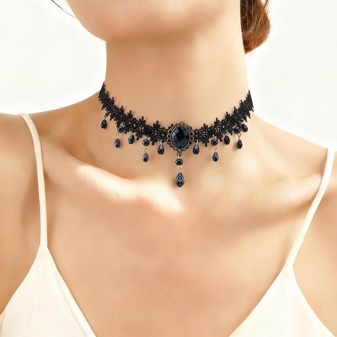 Choker Necklace for Women, Adjustable Goth Punk Black Choker Necklace, Highlights Your Collarbone Area
