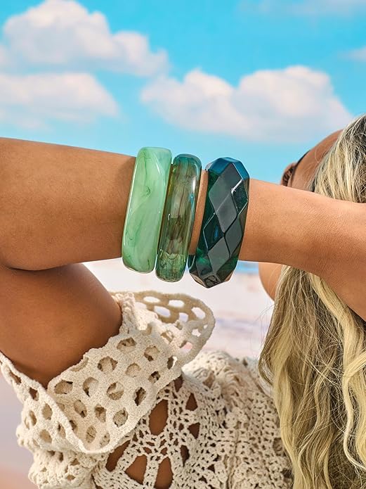 Acrylic Resin Bangles Bracelets for Women Wide Irregular Geometric Wristband Statement Bracelet Punk Chunky Acrylic Resin Bangle