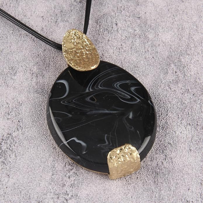 GelConnie Leather Necklace for Women Large Pendant Long Brown Necklace Circle Leather Choker Vintage Sweater Necklace Gold Chunky Boho Necklaces for Women