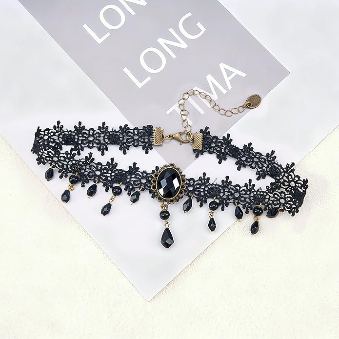 Choker Necklace for Women, Adjustable Goth Punk Black Choker Necklace, Highlights Your Collarbone Area