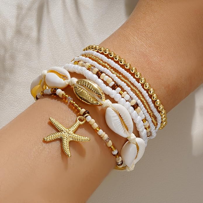 Shell Bracelet Seashell Boho Beaded Stretch Bracelets for Women Summer Beach Bracelets Starfish Charm Bracelet Stackable Gold Plated Bracelets Set for Women