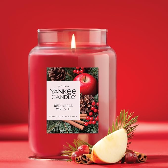 Yankee Candle Red Apple Wreath, Holiday Scented Candle, 22oz Large Jar - Image 4