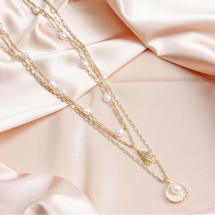 Gold Sea Shell Necklace Layered Charm Necklace for Women Boho Summer Seashell Beach Starfish Necklaces 14k Pearl Chain Surfer Jewelry Beach Vacation Essentials