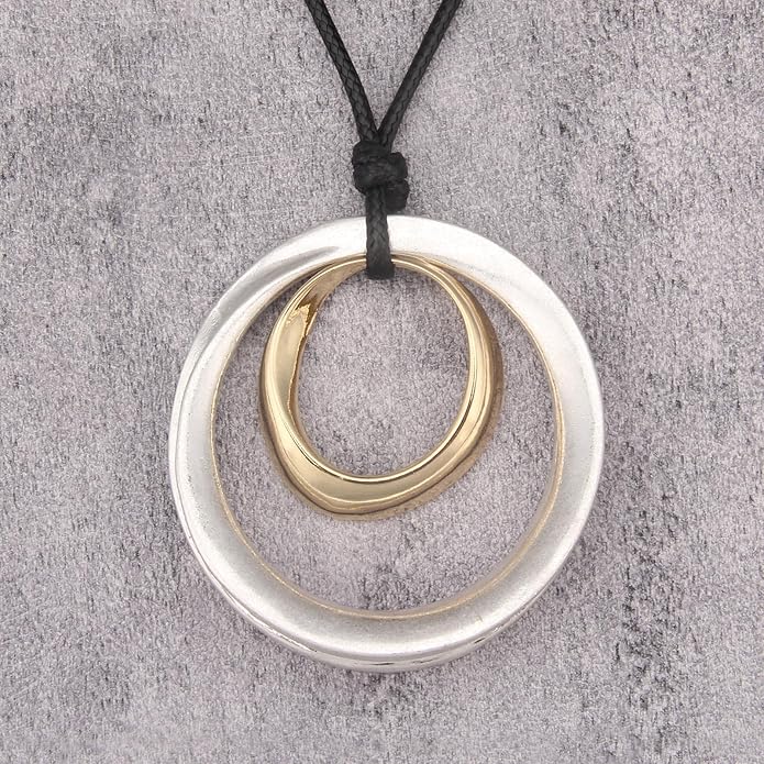 Boho Leather Necklace Women Bohemian Brown Circle Pendant Necklace Choker Long Necklaces for Women Boho Ring Large Pendant