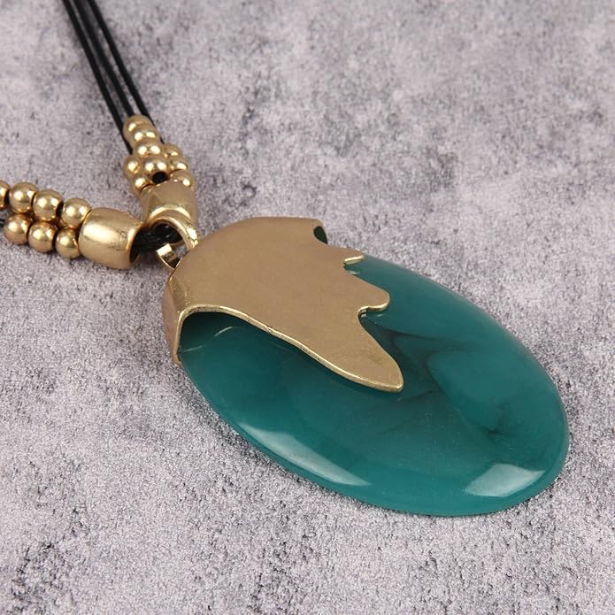 Boho Leather Necklace Women Bohemian Brown Circle Pendant Necklace Choker Long Necklaces for Women Boho Ring Large Pendant