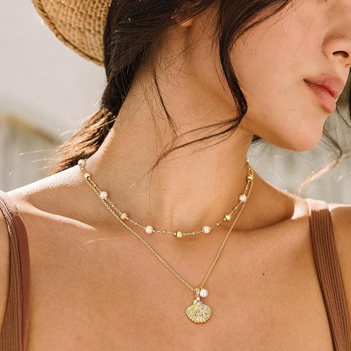 MEVECCO Dainty Gold Pendent Necklace for Women 18K Gold Plated Pearl CZ Starfish Seashell Conch Star Crab Boho Handmade Ocean Chain Necklace Summer Beach Jewelry Gift