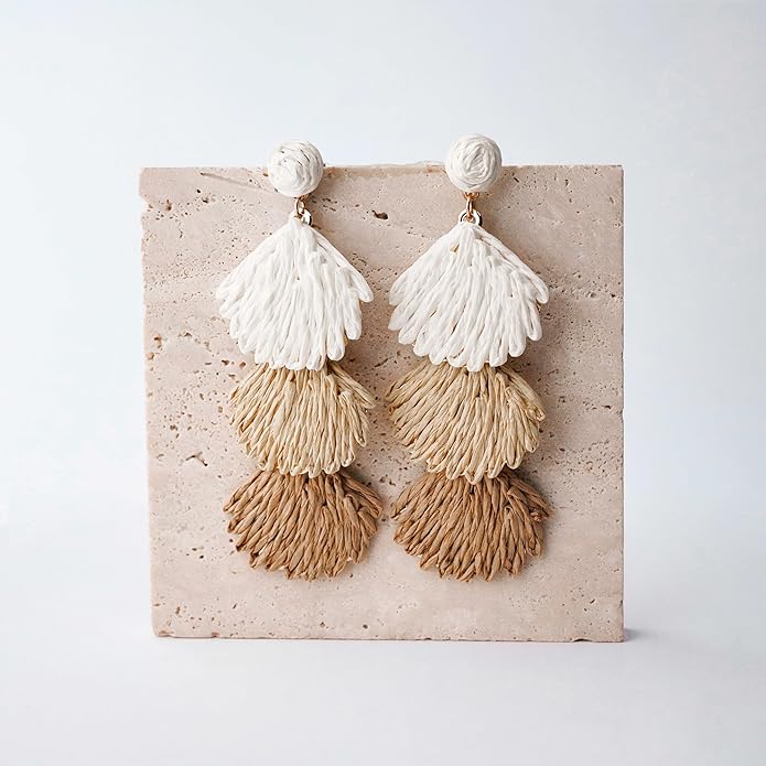 Raffia Dangle Earrings for Women - Boho Statement Rattan Drop Jewelry with Shell Design, Lightweight Summer Beach Trendy Accessories