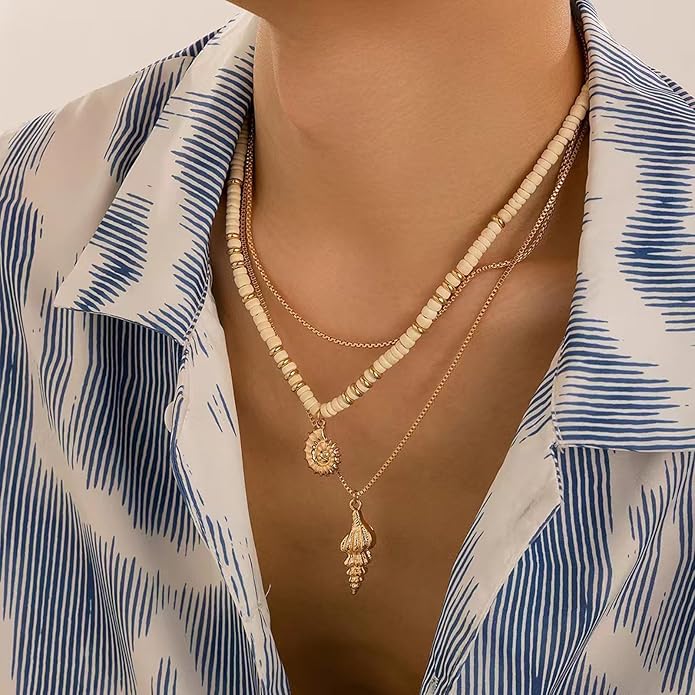 Gold Sea Shell Necklace Layered Charm Necklace for Women Boho Summer Seashell Beach Starfish Necklaces 14k Pearl Chain Surfer Jewelry Beach Vacation Essentials