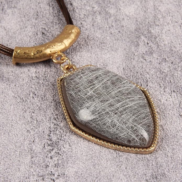 Boho Leather Necklace Women Bohemian Brown Circle Pendant Necklace Choker Long Necklaces for Women Boho Ring Large Pendant