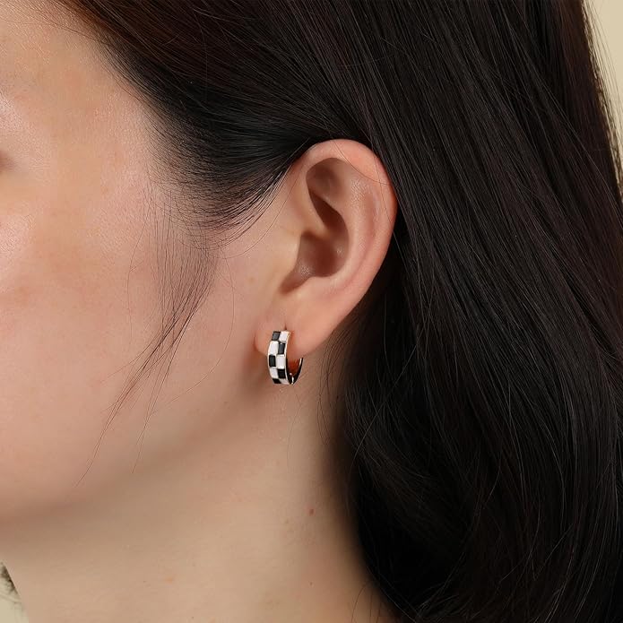 Chic Checker Small Hoop Cartilage Earrings Teacher Earrings for Women；White Black Enamel Hypoallergenic Hooped Gifts Gold and Silver tone