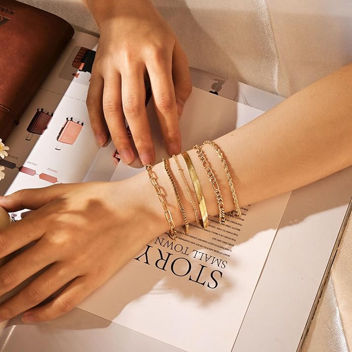 VIBILIA Dainty Gold Chain Bracelet for Women Trendy Stackable Adjustable Layered Metal Bracelet Gold Plated Twist Link Figaro Chain Paperclip Bracelets Fashion Jewelry