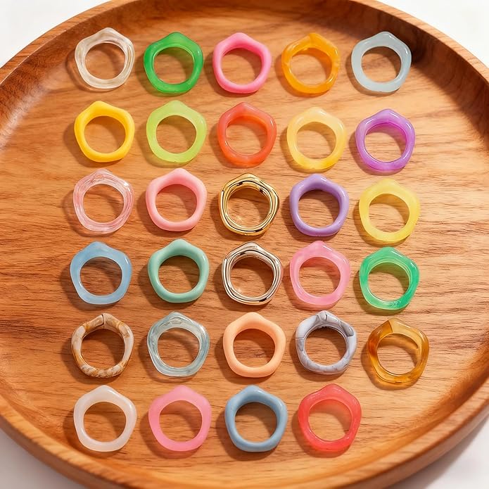 Colorful Acrylic Resin Knuckle Rings Set for Women, Chunky Leopard Print Candy-Colored Stackable Rings, Trendy Translucent Statement Ring for Everyday Party Wear Bulk Assortment