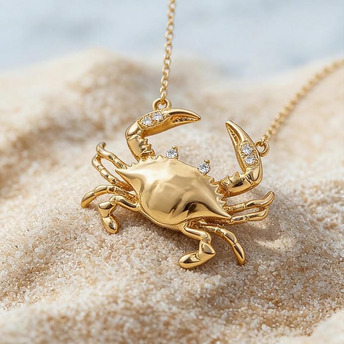 MEVECCO Dainty Gold Pendent Necklace for Women 18K Gold Plated Pearl CZ Starfish Seashell Conch Star Crab Boho Handmade Ocean Chain Necklace Summer Beach Jewelry Gift